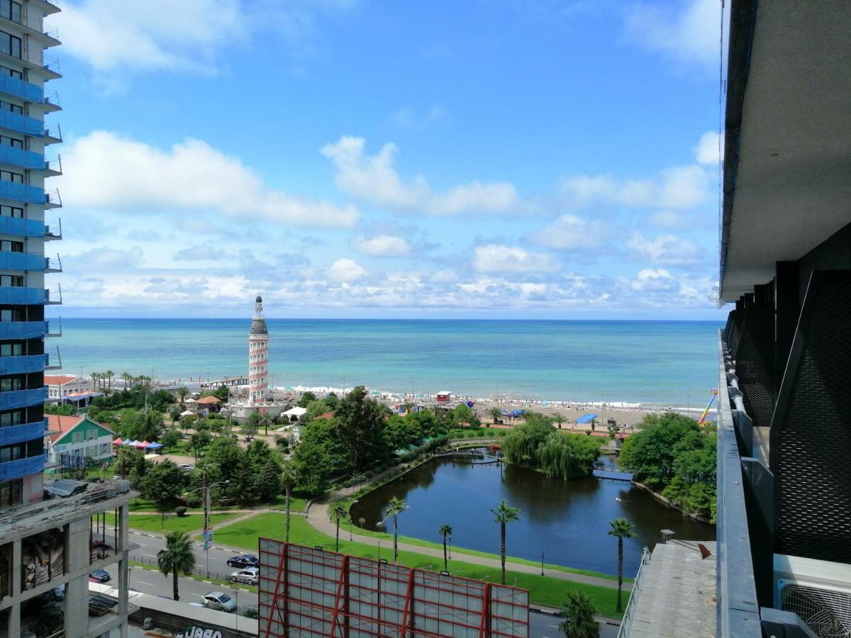 Orbi City Towers Batoumi Extérieur photo